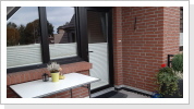 Die Ferienwohnung erreichen sie über den Balkon. Die Ferienwohnung erreichen sie über den Balkon.
